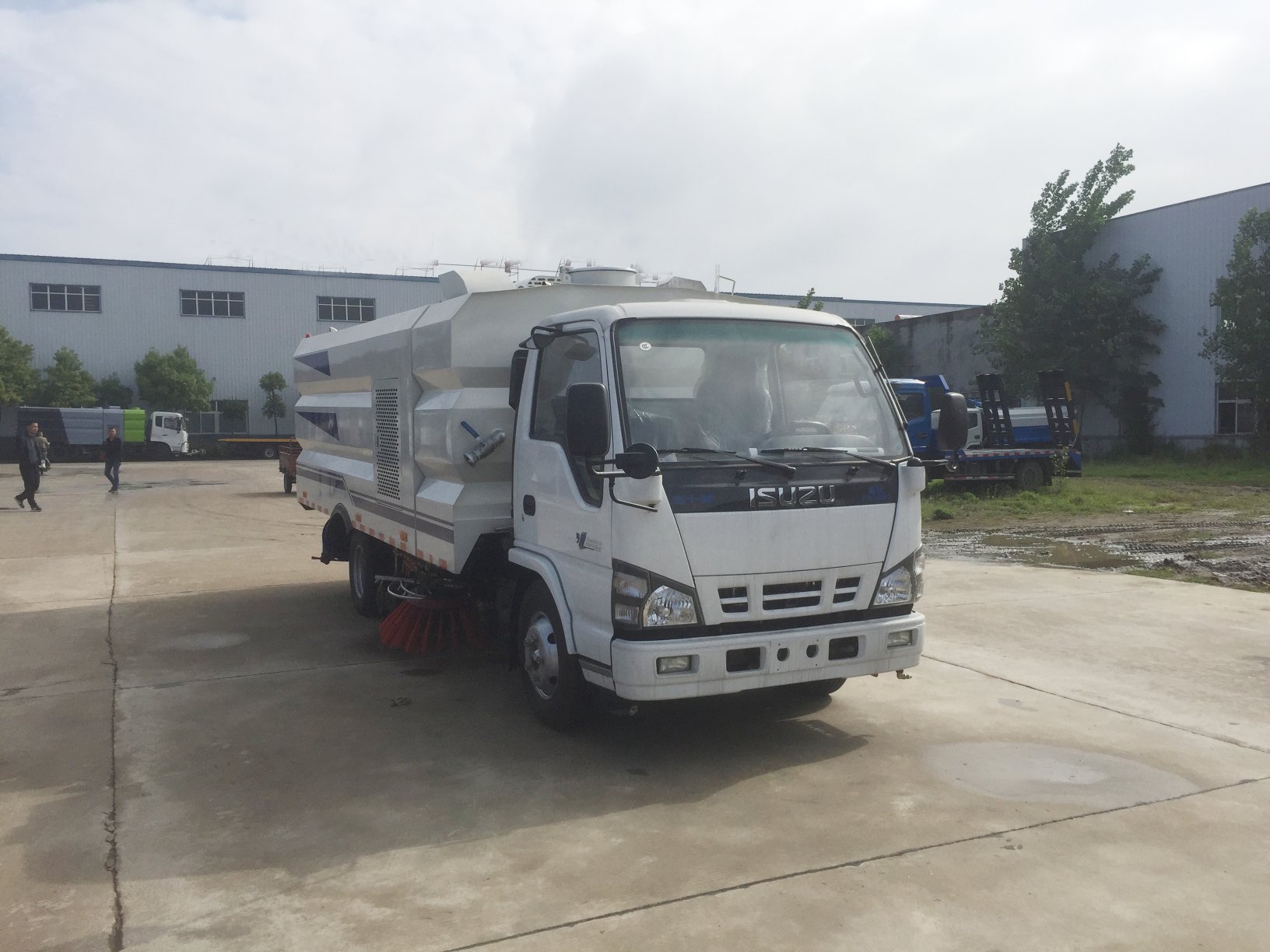 国六五十铃洗扫车