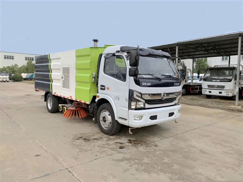 国六东风大多利卡扫路车（7.5立方）